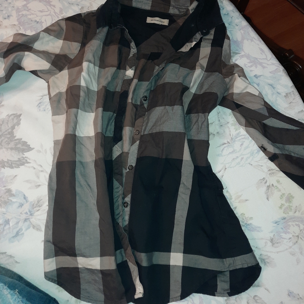 BURBERRY!